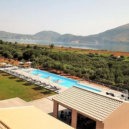 Phaedra Suites *