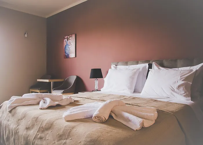 Otel Phaedra Suites *