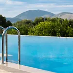 Otel Phaedra Suites