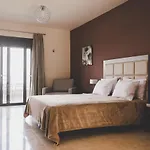 Otel Phaedra Suites *