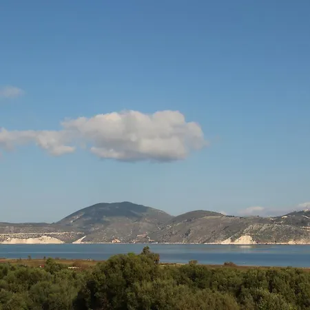 Phaedra Suites Hotel Lixúri